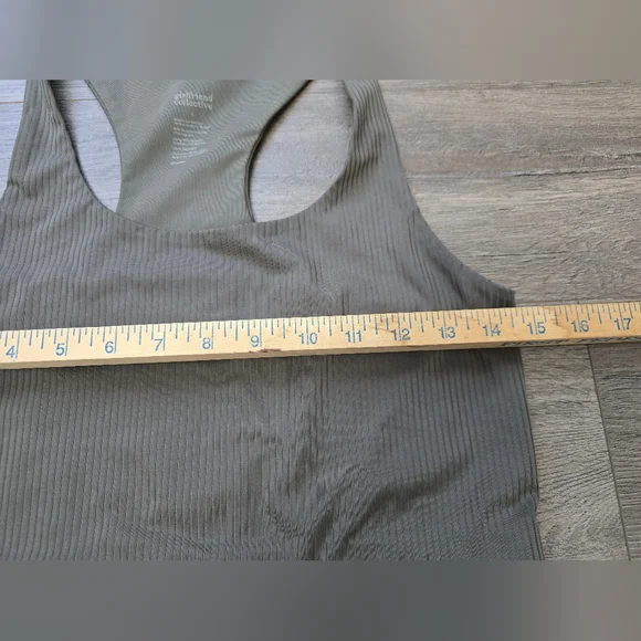 The Girlfriend Collective Sports Crop Top Size Large Green Grey - Picture 4 of 6